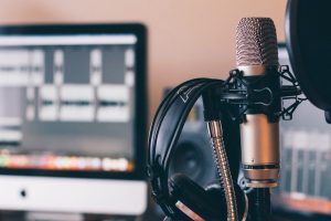 Proses voice over dan sound design untuk video animasi